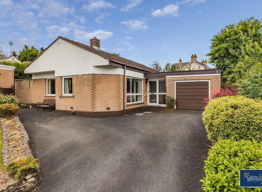 40 Hampton Rise, Dromore, BT25 1LX