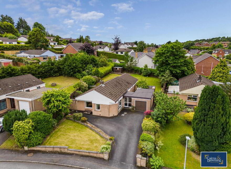 40 Hampton Rise, Dromore, BT25 1LX