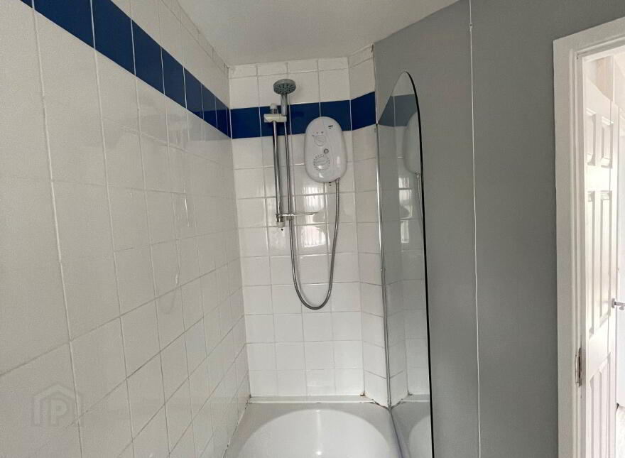 18a Rossmore Green, Greenisland, Carrickfergus, BT38 8TF