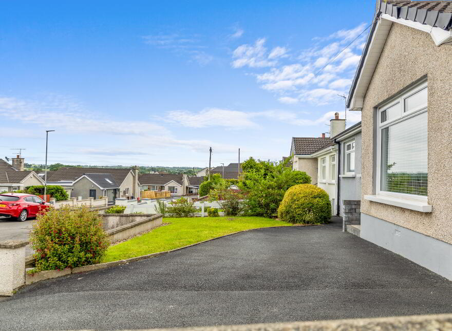 27 Sandmount Park, Galgorm, Ballymena, BT42 1DS