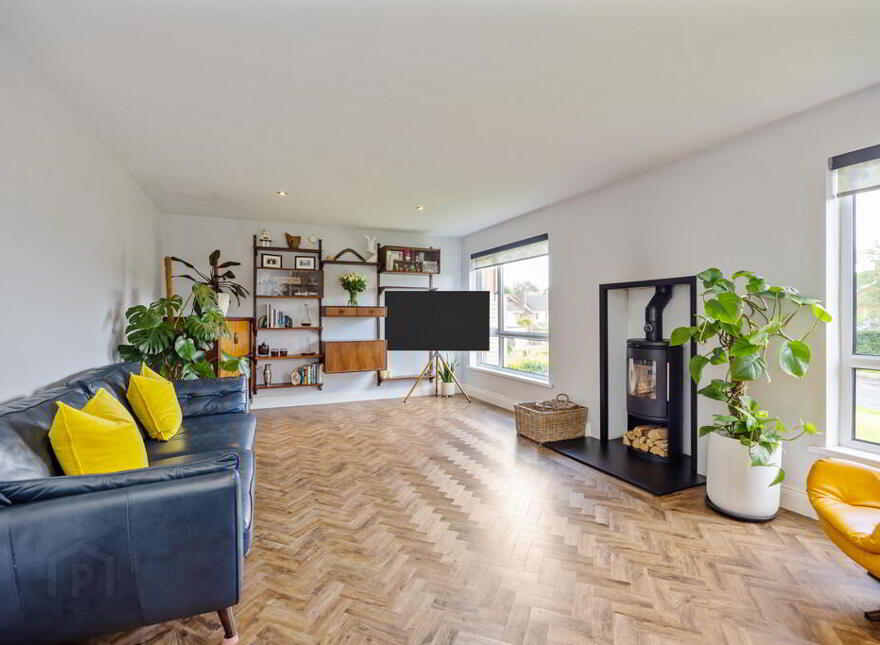 103 Trossachs Drive, Upper Malone Road, Belfast, BT10 0HU
