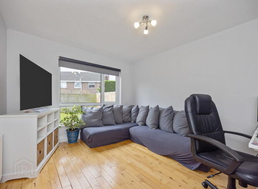 103 Trossachs Drive, Upper Malone Road, Belfast, BT10 0HU