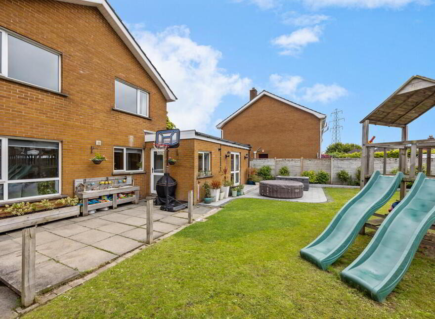 103 Trossachs Drive, Upper Malone Road, Belfast, BT10 0HU
