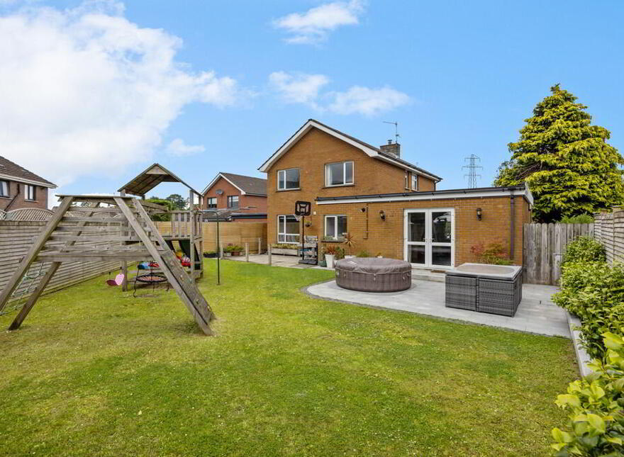 103 Trossachs Drive, Upper Malone Road, Belfast, BT10 0HU