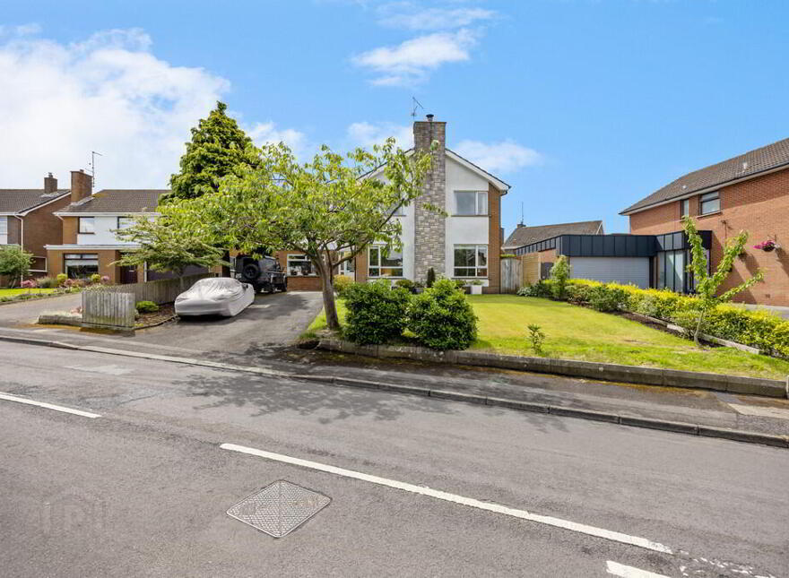 103 Trossachs Drive, Upper Malone Road, Belfast, BT10 0HU