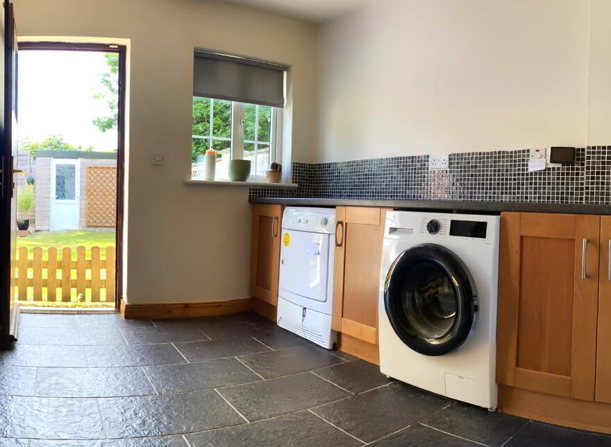 10 Deerpark View, Baltinglass, W91NC44