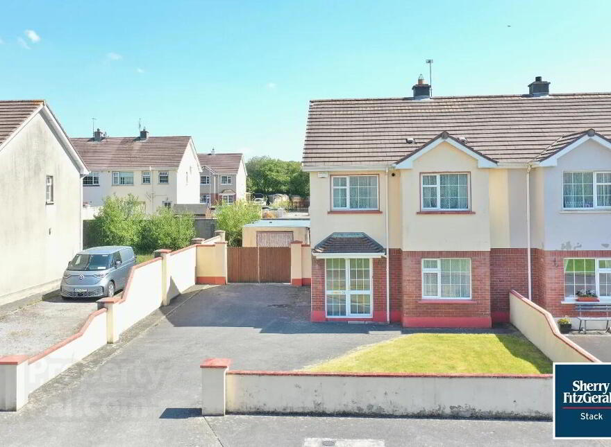 54 Lartigue Village, Clieveragh, Listowel, V31A274 photo