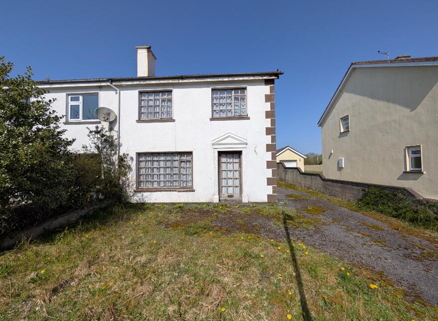 8 Gorse Grove, Foxford, F26PP82