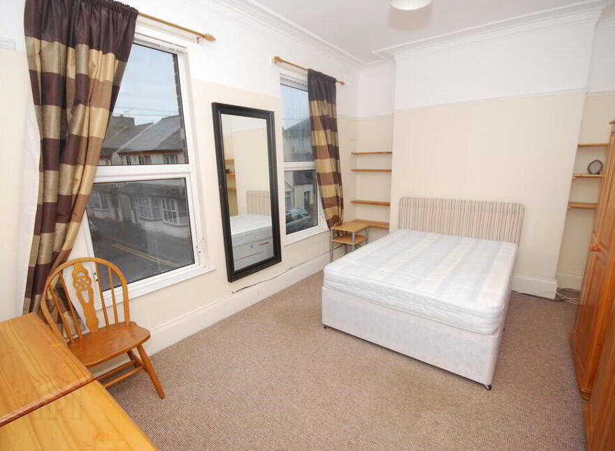 7 Ulsterville Place, Lisburn Road, Belfast, BT9 7BH