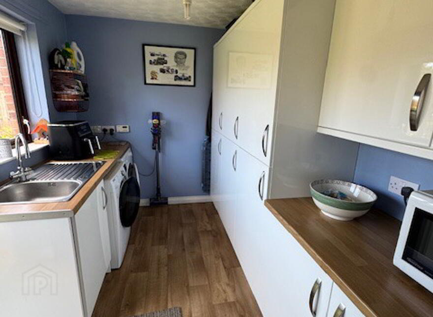 35 Craigs Road, Carrickfergus, BT38 9RL