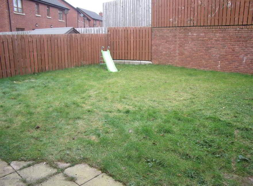1 Brooke Hall, Belfast, BT8 6WB
