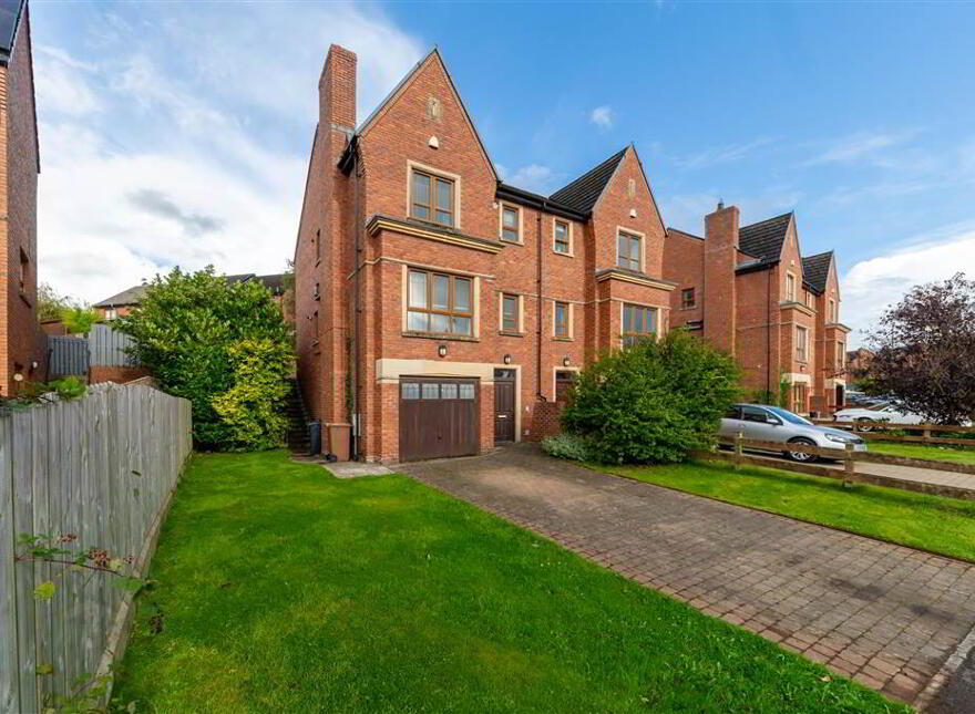 1 Brooke Hall, Belfast, BT8 6WB