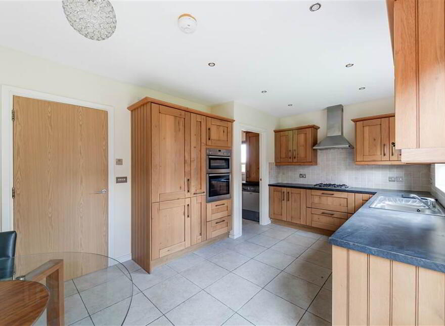 1 Brooke Hall, Belfast, BT8 6WB