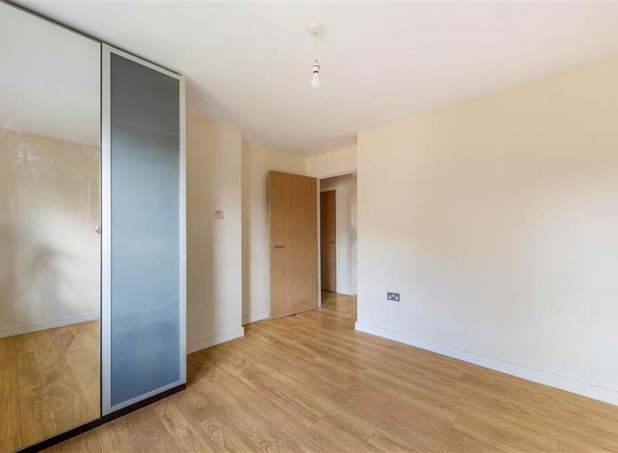1 Brooke Hall, Belfast, BT8 6WB