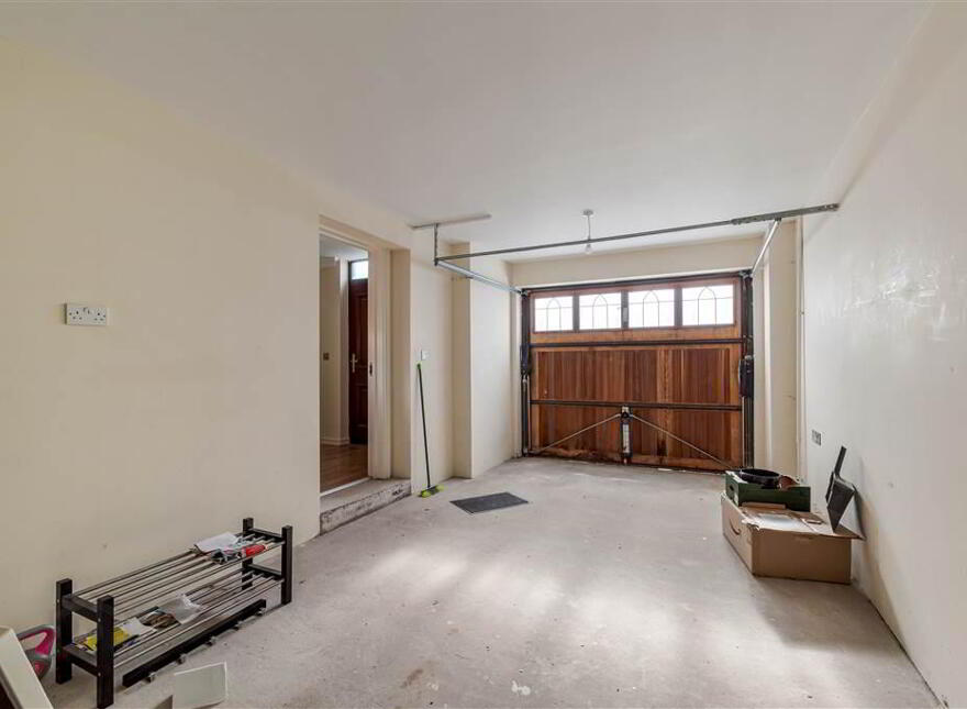 1 Brooke Hall, Belfast, BT8 6WB