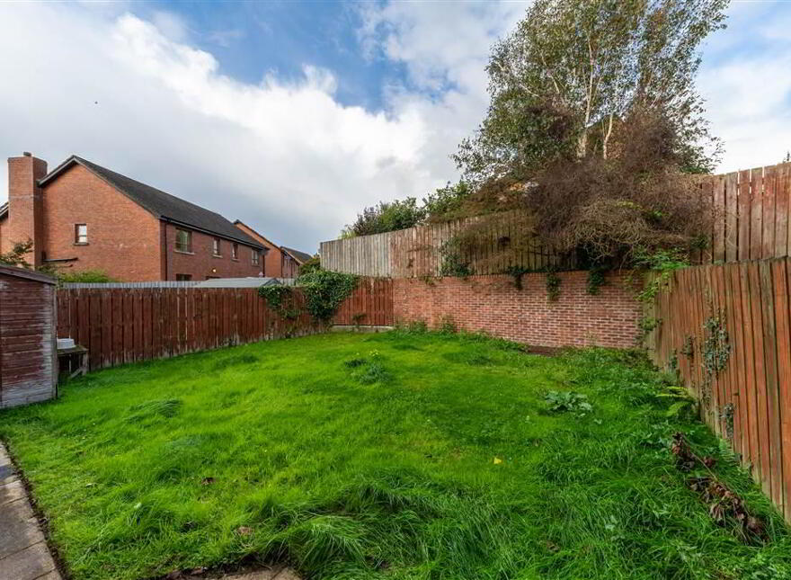 1 Brooke Hall, Belfast, BT8 6WB