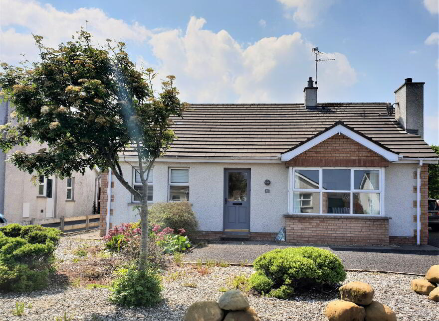 The Pebbles, 33 Liffock Avenue (holiday Let), Castlerock, BT51 4DF photo