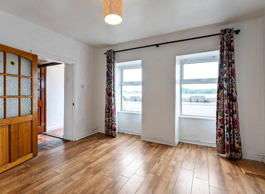 34 Shore Road, Portaferry, Newtownards, BT22 1JZ