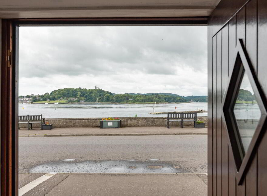 34 Shore Road, Portaferry, Newtownards, BT22 1JZ