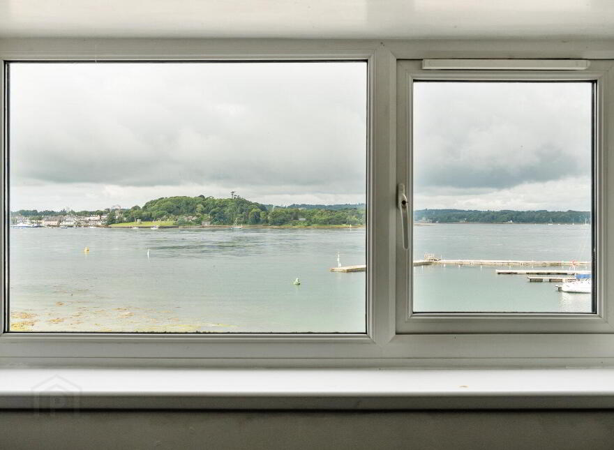 34 Shore Road, Portaferry, Newtownards, BT22 1JZ