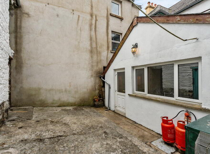 34 Shore Road, Portaferry, Newtownards, BT22 1JZ