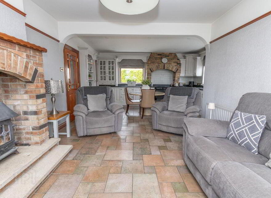 30 Milltown Street, Warrenpoint, Newry, BT34 3PU