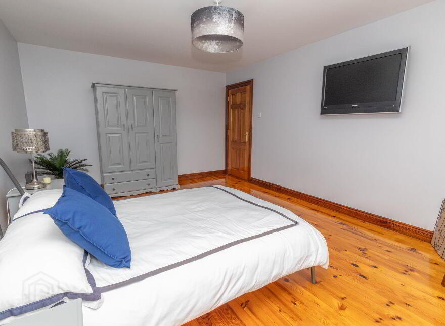 30 Milltown Street, Warrenpoint, Newry, BT34 3PU