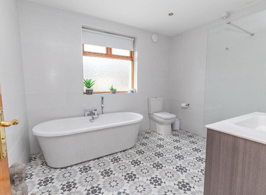 30 Milltown Street, Warrenpoint, Newry, BT34 3PU