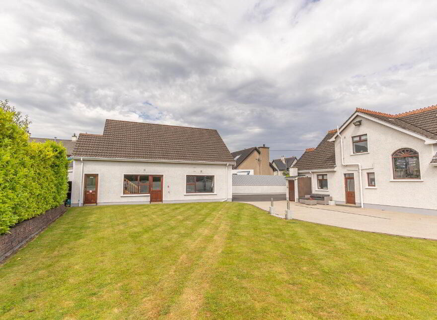 30 Milltown Street, Warrenpoint, Newry, BT34 3PU
