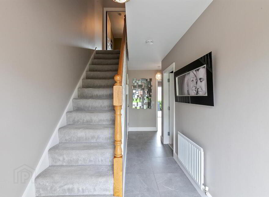 10 Baronsgrange Rise, Comber Road, Carryduff, Belfast, BT8 8GE