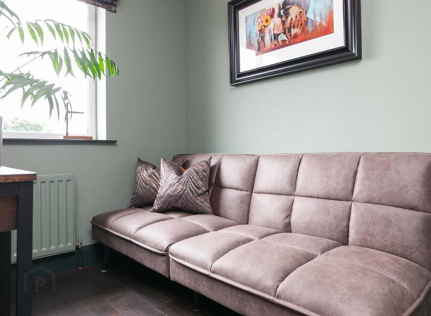 10 Baronsgrange Rise, Comber Road, Carryduff, Belfast, BT8 8GE
