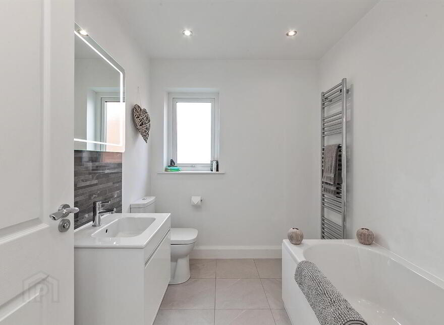 10 Baronsgrange Rise, Comber Road, Carryduff, Belfast, BT8 8GE