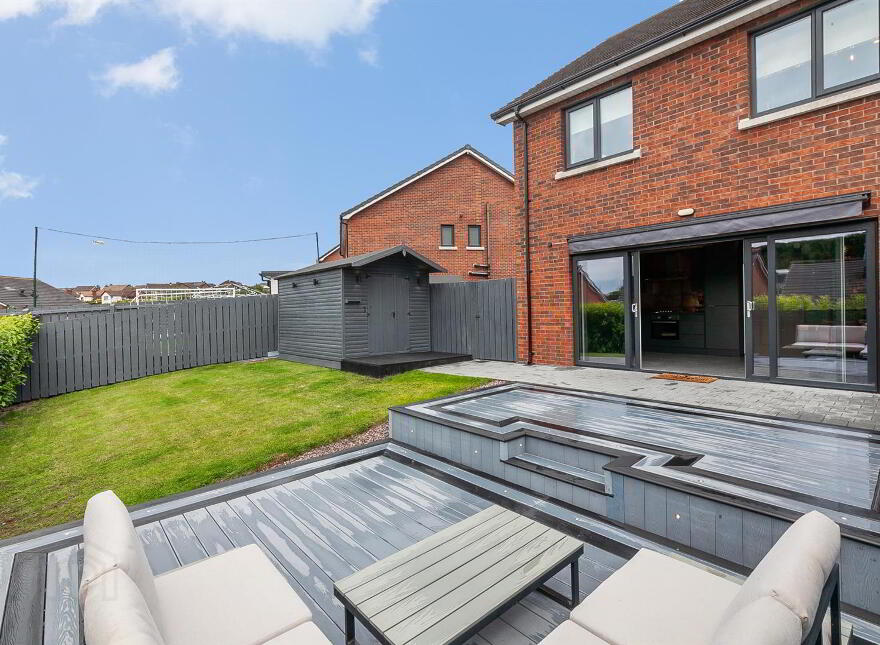 10 Baronsgrange Rise, Comber Road, Carryduff, Belfast, BT8 8GE