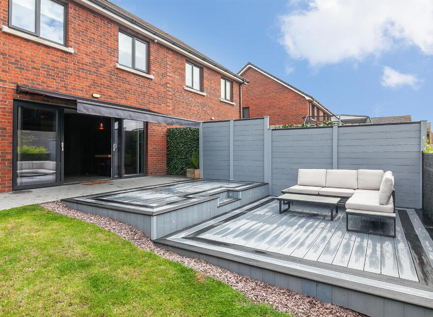 10 Baronsgrange Rise, Comber Road, Carryduff, Belfast, BT8 8GE