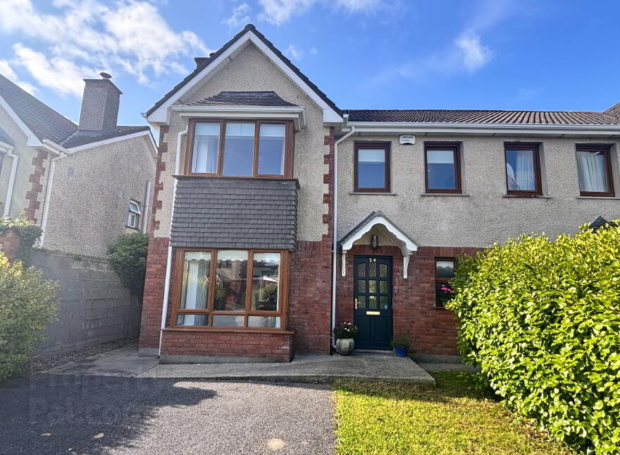 24 The Maples, Tulla Road, Ennis, V95HHY7 photo