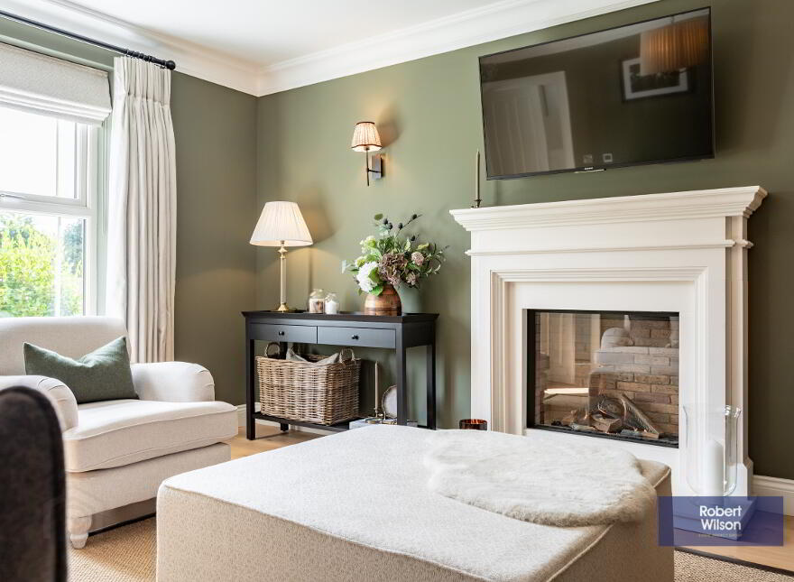 8 Belgravia Court, Royal Hillsborough, BT26 6TQ