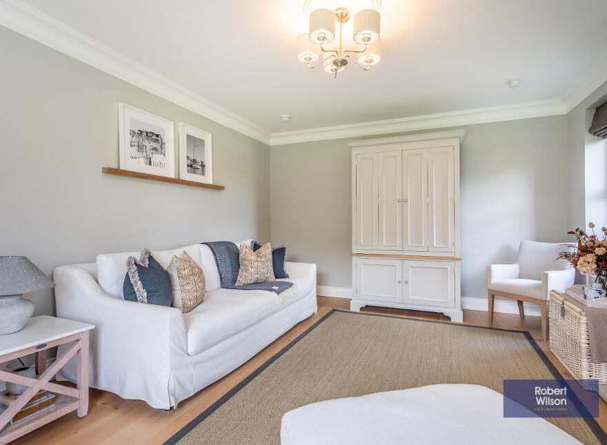 8 Belgravia Court, Royal Hillsborough, BT26 6TQ
