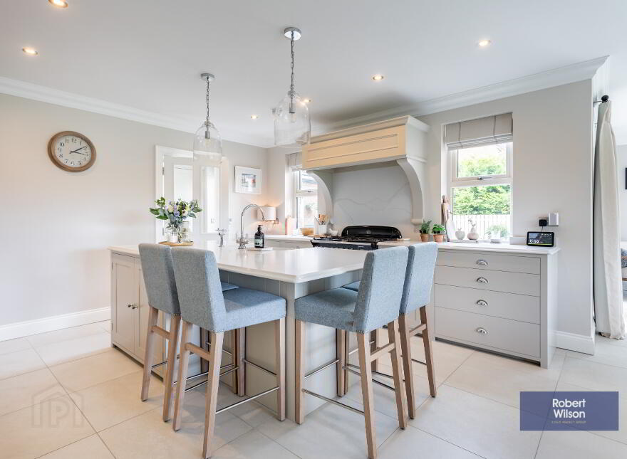 8 Belgravia Court, Royal Hillsborough, BT26 6TQ