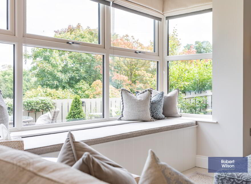 8 Belgravia Court, Royal Hillsborough, BT26 6TQ
