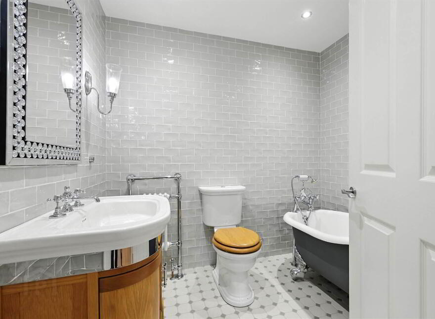 Apt 2, 16 Deramore Park, Malone Road, Belfast, BT9 5JU