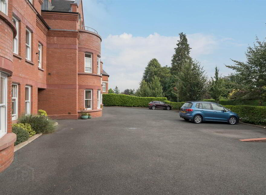 Apt 2, 16 Deramore Park, Malone Road, Belfast, BT9 5JU