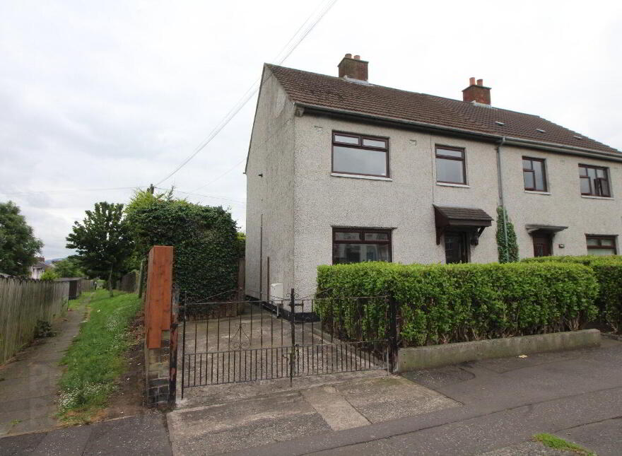 48 Northland, Carrickfergus, BT38 8JZ photo