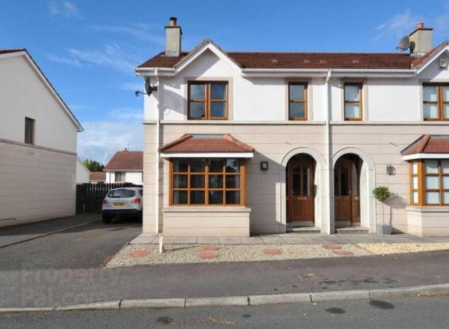 28 Bates Park, Greenisland, Newtownabbey, BT38 8LG photo
