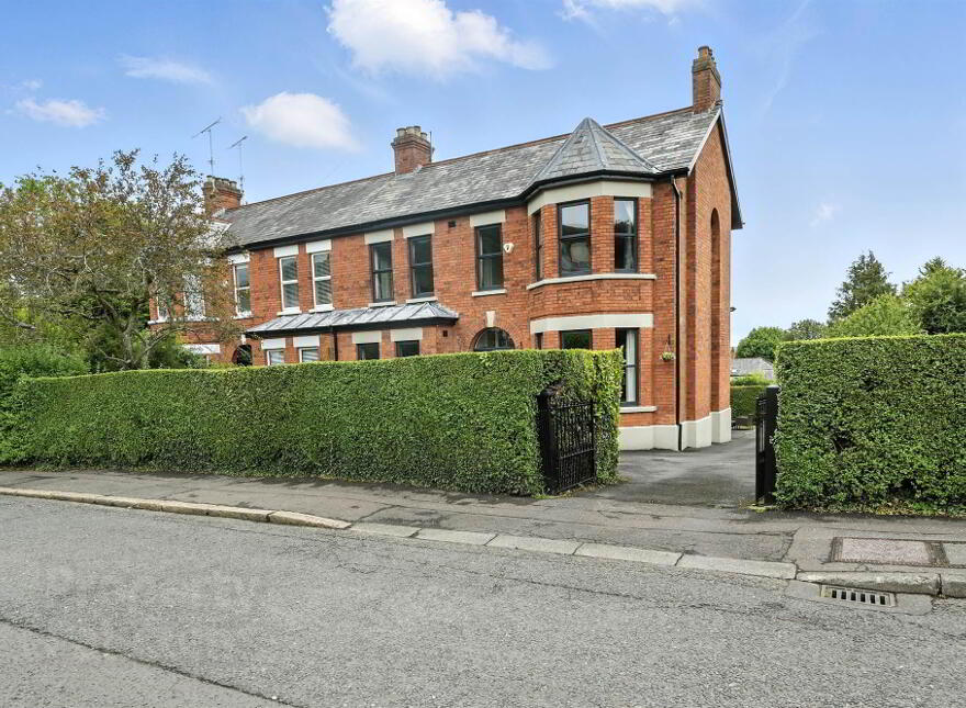 27 Innisfayle Road, Belfast, BT15 4ES photo