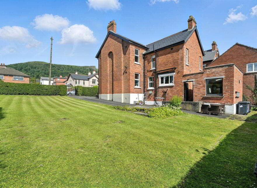 27 Innisfayle Road, Belfast, BT15 4ES