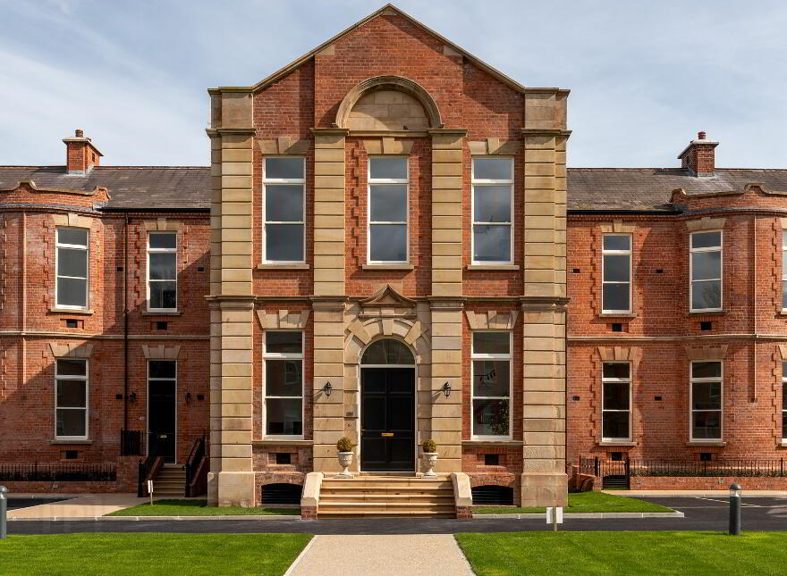 Townhouse 2 Pavilion Six, Pavilion Six, Belvoir Park, Shaw's Bridge, Belfast
