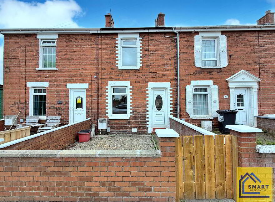 37 Parkgate Drive, Belfast, BT4 1EW photo