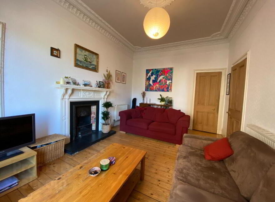 39 Viewforth, Edinburgh, EH10 4JE photo