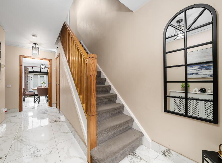 2 Castlegate Drive, Adamstown, K78VP29
