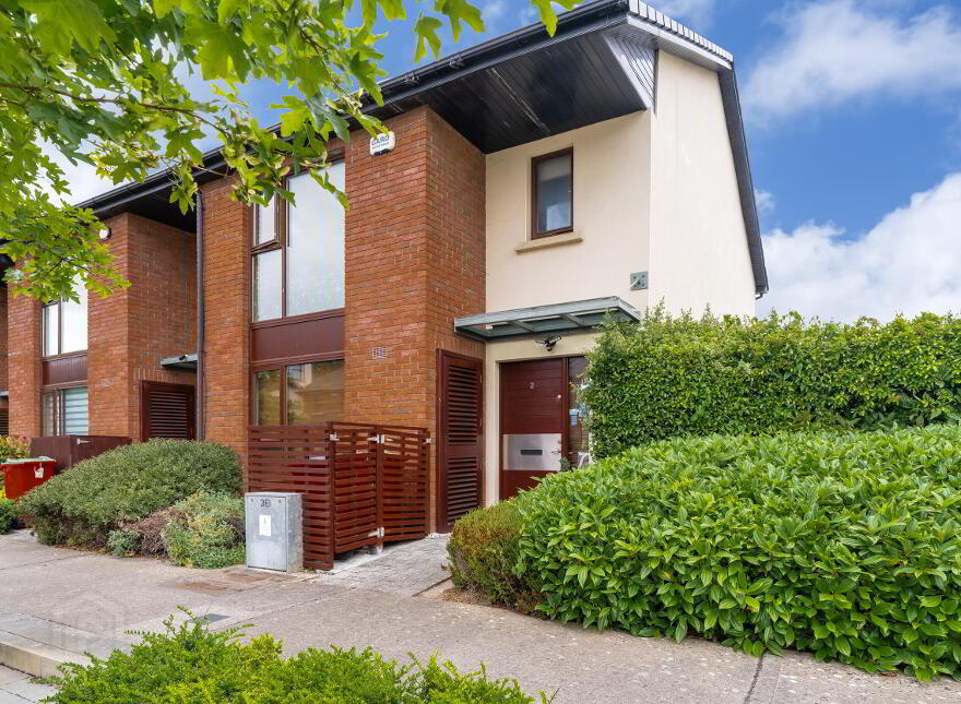 2 Castlegate Drive, Adamstown, K78VP29